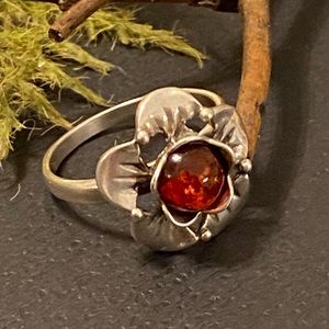 Vintage Sterling Silver(stamped with MM) genuine Amber Huge Flower Ring …